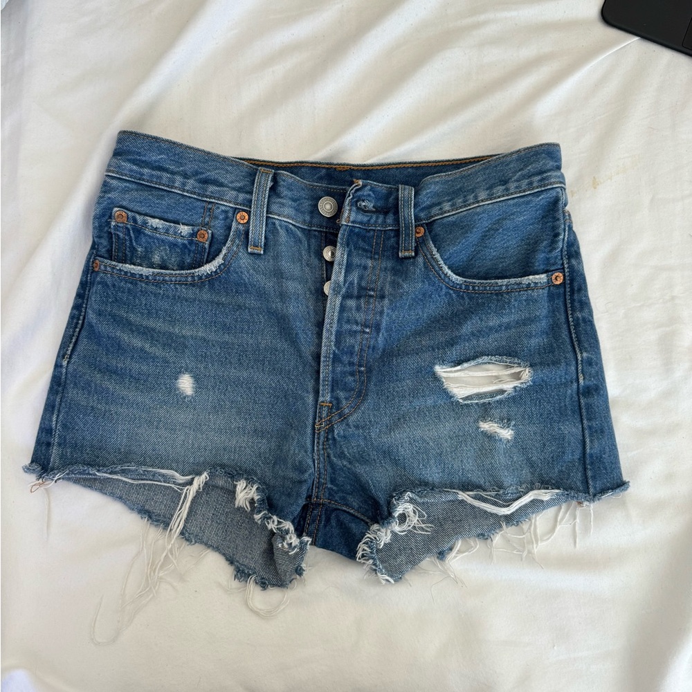 Levi Jean shorts size 26